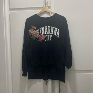 Black graphic sweater